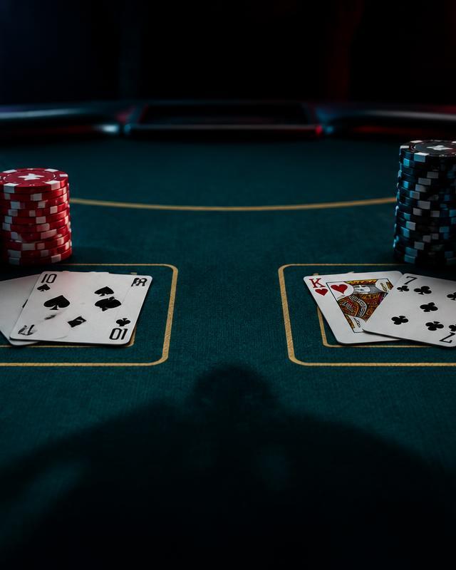 Free Bet Blackjack vs Standard Blackjack – Why Free Doubles and Splits Come With a Hidden Cost - Live Casino article thumbnail